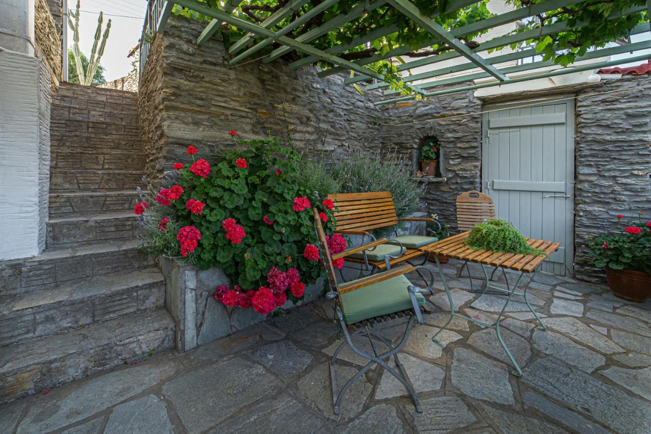 Victoria'S Summerhouse Ándros Екстериор снимка